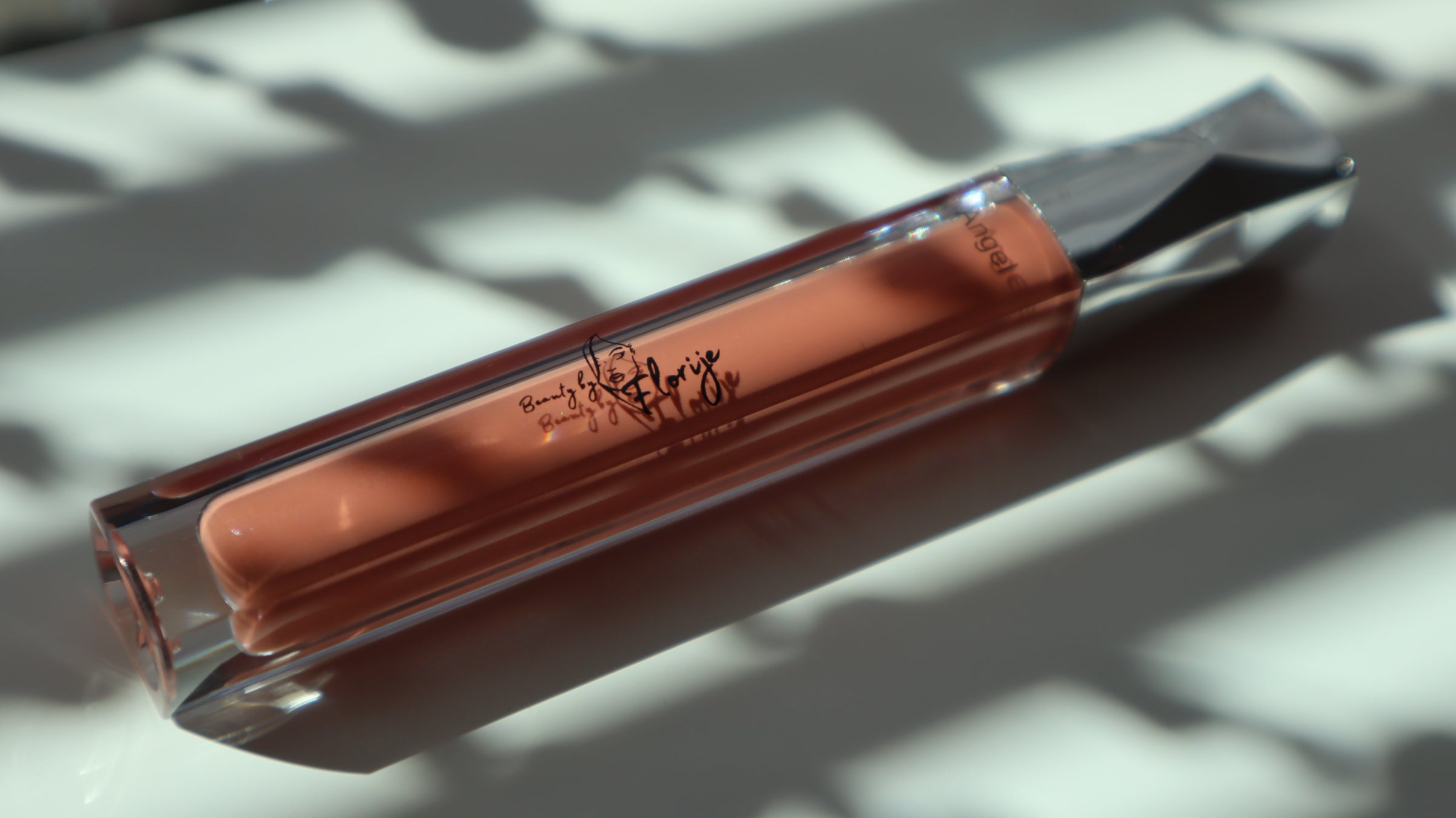 Lip Gloss/Shimmery
